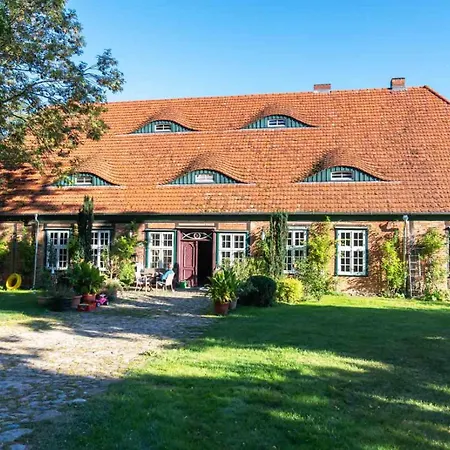 Alter Pfarrhof Rambow 1